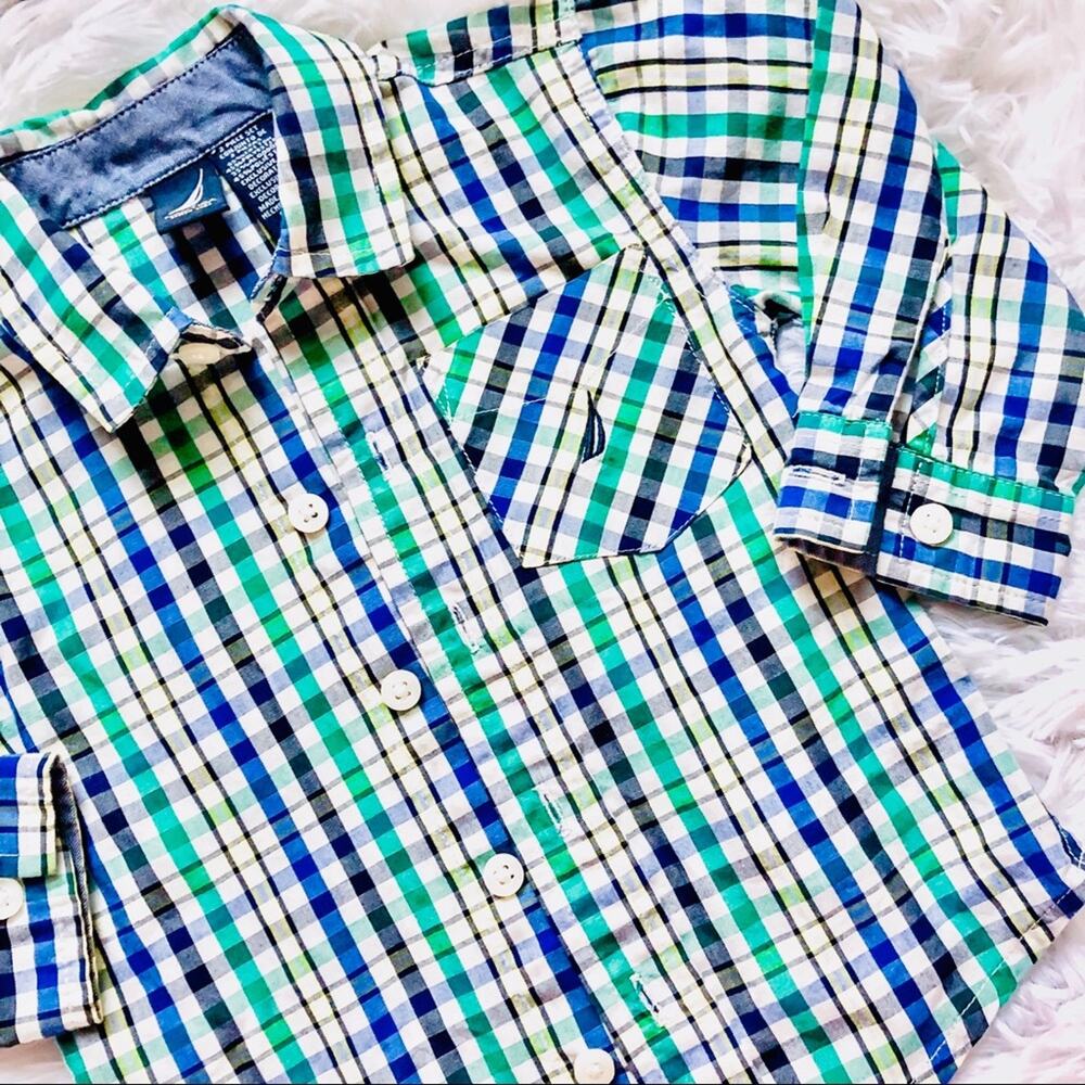 NAUTICA • Preppy Gingham Button Down Plaid Shirt